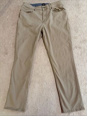 GAP Straight-Leg Tan Chino Pants